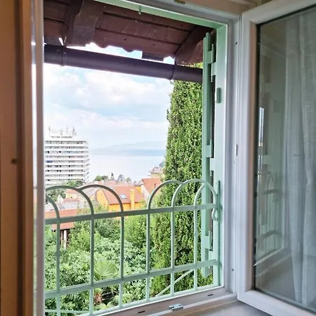 Apartament Julija